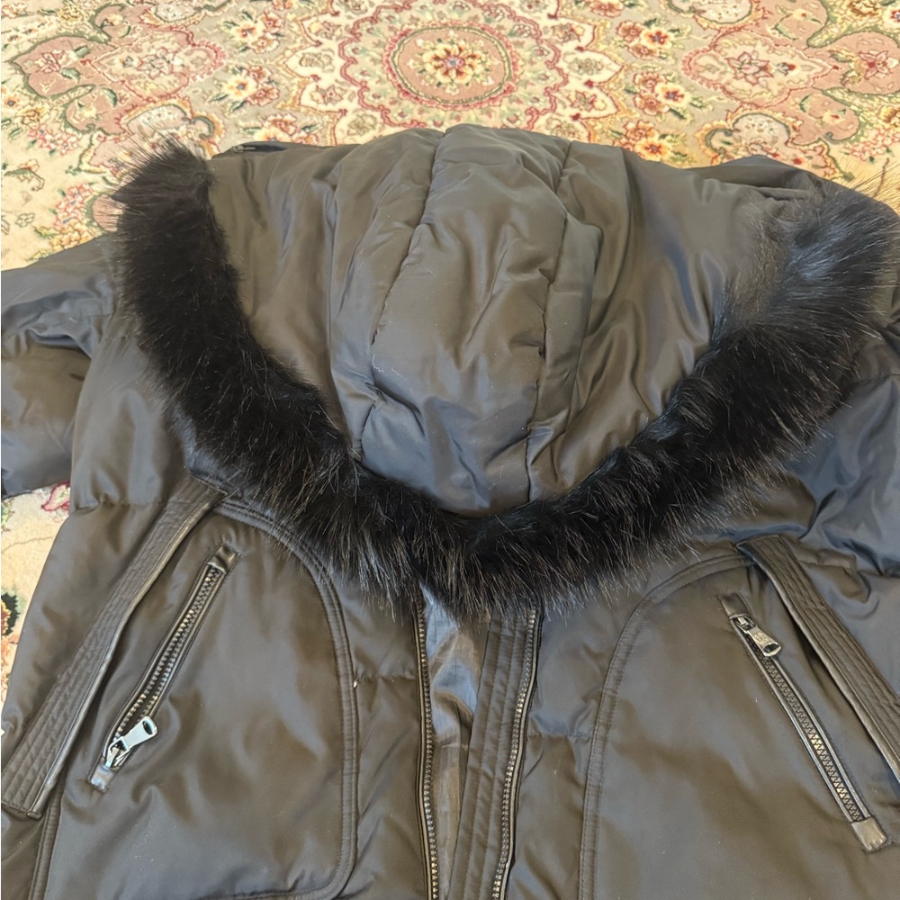 VInce Camuto Plus Black Puffer Jacket with Faux Fur Hood host pick - Picture 6 of 13